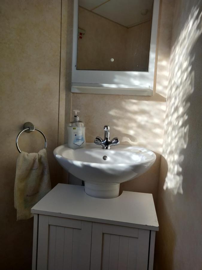 Nan'S Place Hotel Rhyl Buitenkant foto